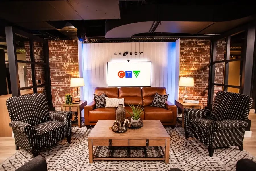 BELL_GreenRoom_1-3